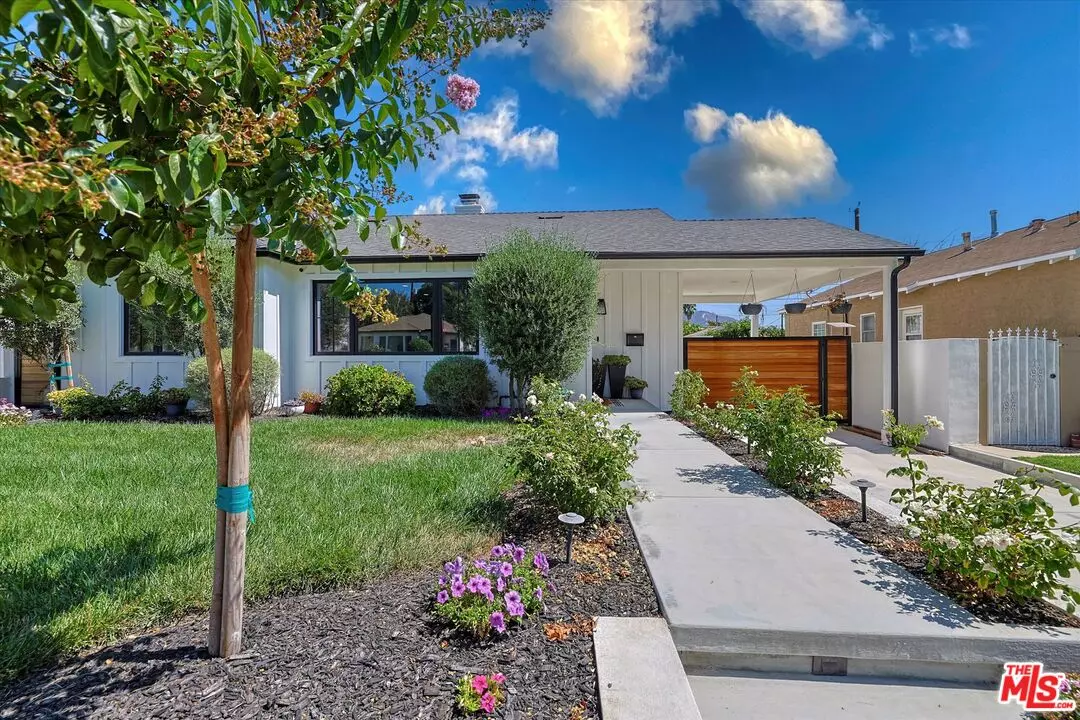 Burbank, CA 91506,830 N Reese Pl