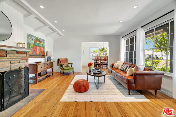 5102 Vesper Ave, Sherman Oaks, CA 91403