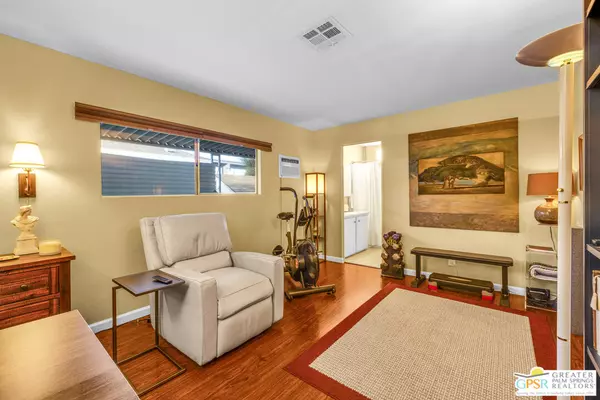 Cathedral City, CA 92234,76 Dunes Cir