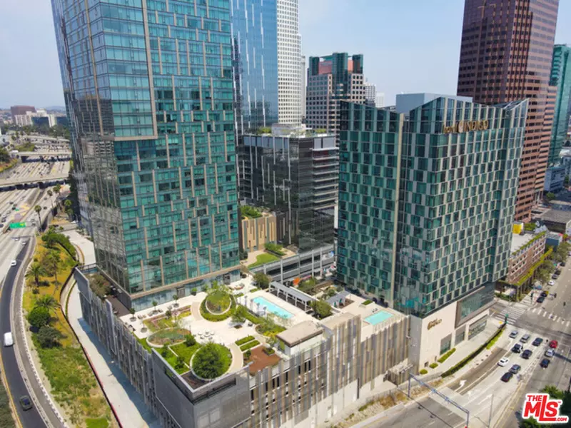 889 Francisco St #2406, Los Angeles, CA 90017