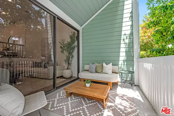 Marina Del Rey, CA 90292,3516 Via Dolce