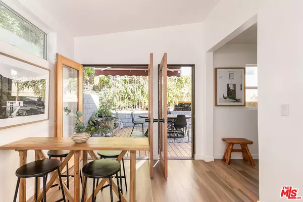 Los Angeles, CA 90065,305 W Avenue 38