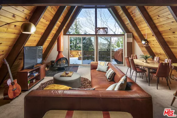 1281 Aleutian Dr, Lake Arrowhead, CA 92352