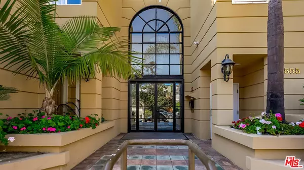 Los Angeles, CA 90024,10555 ASHTON AVE #201