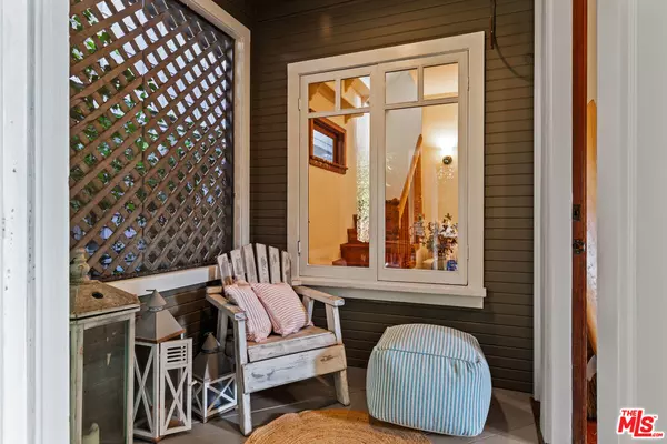 Venice, CA 90291,46 Wavecrest Ave