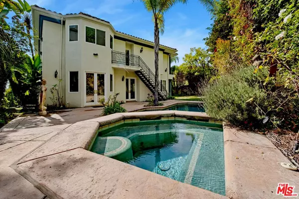 Los Angeles, CA 90077,2997 Beverly Glen Cir