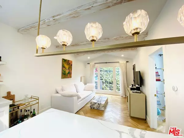 Los Angeles, CA 90046,8062 Waring Ave