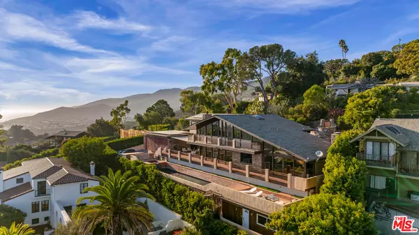 Pacific Palisades, CA 90272,620 Resolauo Dr