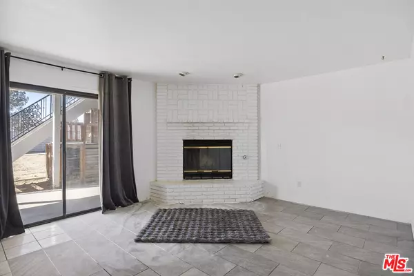 Victorville, CA 92395,18655 Knollwood Ct