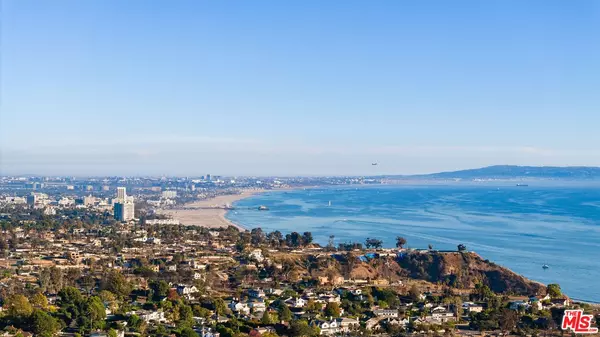 906 Glenhaven Dr, Pacific Palisades, CA 90272