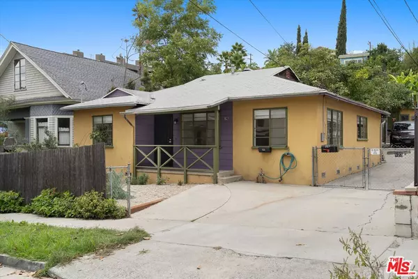 821 Laveta Ter, Los Angeles, CA 90026