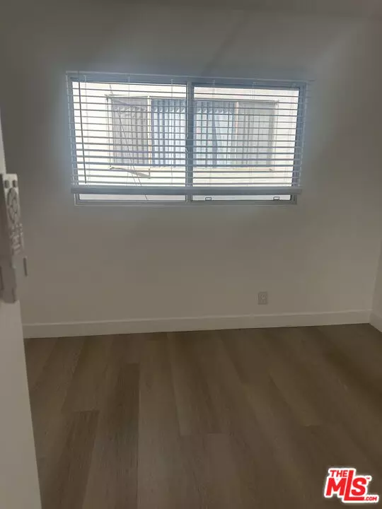 Beverly Hills, CA 90211,228 S Doheny Dr #2