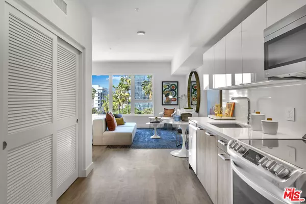 Los Angeles, CA 90005,2801 Sunset PL #154