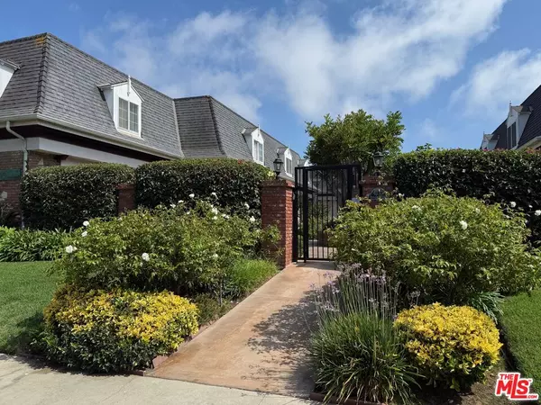 8130 Redlands St #15, Playa Del Rey, CA 90293