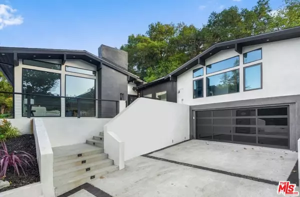 Sherman Oaks, CA 91403,3873 Royal Woods Dr