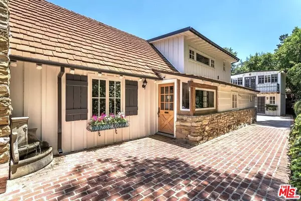 Sherman Oaks, CA 91423,3940 Davana Rd