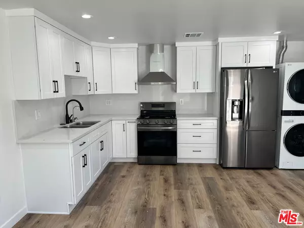 Burbank, CA 91504,7718 N Glenoaks Blvd