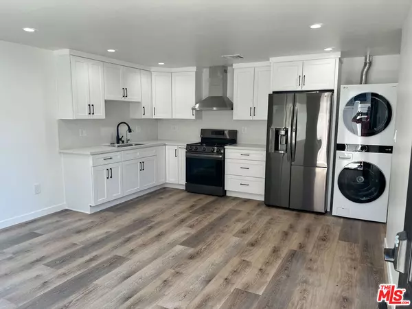 7718 N Glenoaks Blvd, Burbank, CA 91504