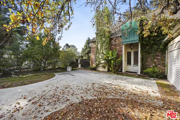 Los Angeles, CA 90077,501 St Cloud Rd