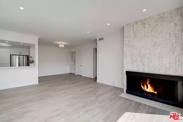 2324 S Beverly Glen Blvd #201, Los Angeles, CA 90064