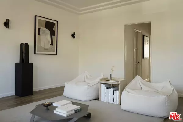 Los Angeles, CA 90029,5086 Lemon Grove Ave