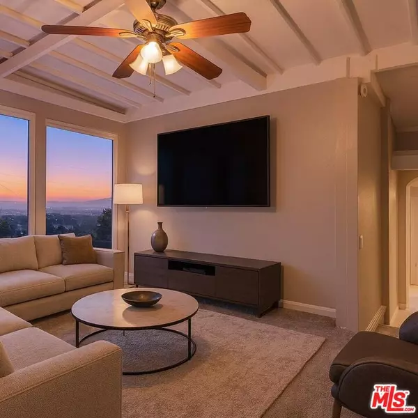 Los Angeles, CA 90068,3112 Goodview Trl