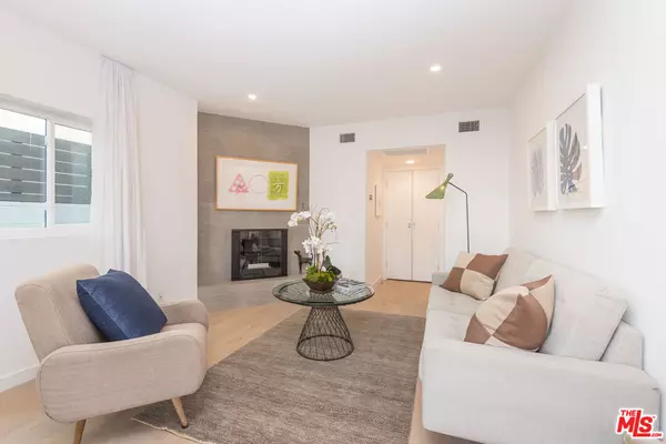 Marina Del Rey, CA 90292,3109 Strongs Dr #A