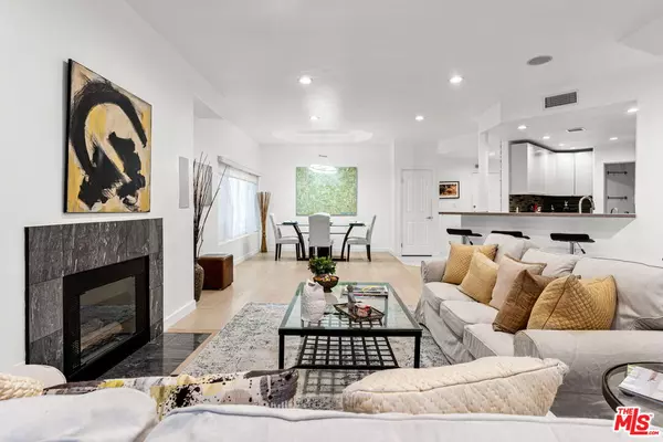 1160 Granville Ave #108, Los Angeles, CA 90049