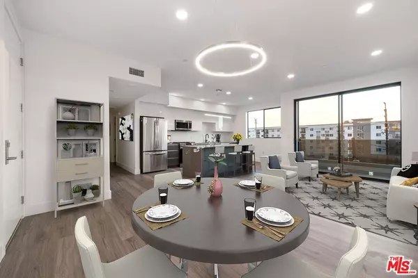 North Hollywood, CA 91601,10947 HARTSOOK ST #302