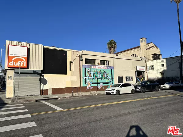 Los Angeles, CA 90007,527 W 27th St #A and B