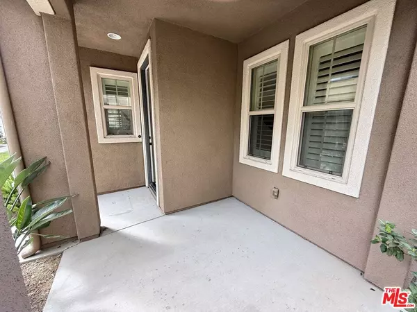 Duarte, CA 91010,1120 E Columbia Trl