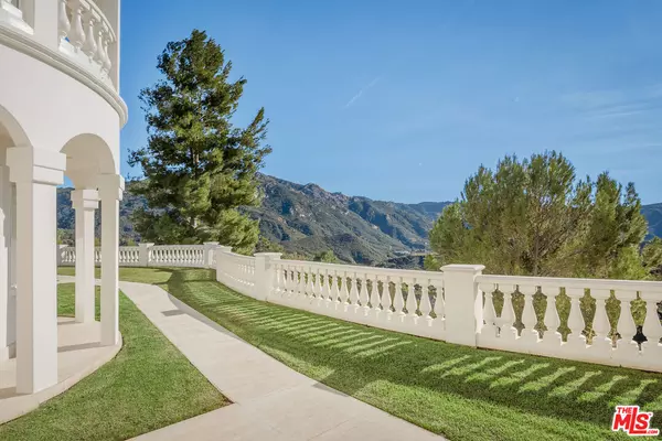 Calabasas, CA 91302,25665 Mulholland Hwy