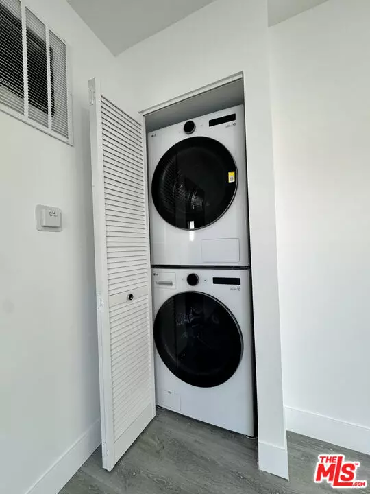 West Hollywood, CA 90046,1279 N Harper Ave #5A