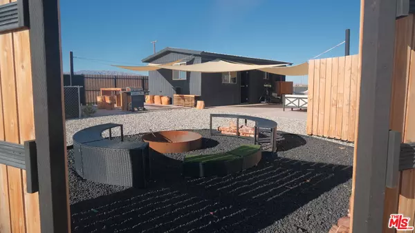 4351 Meriwether Rd, Twentynine Palms, CA 92277