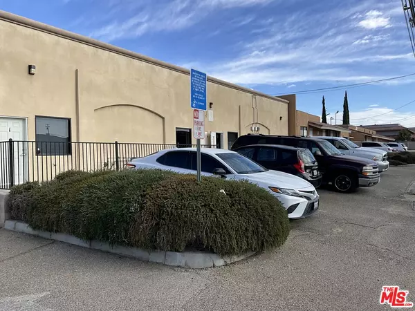 Apple Valley, CA 92307,17995 Us Highway 18 #1 & 4