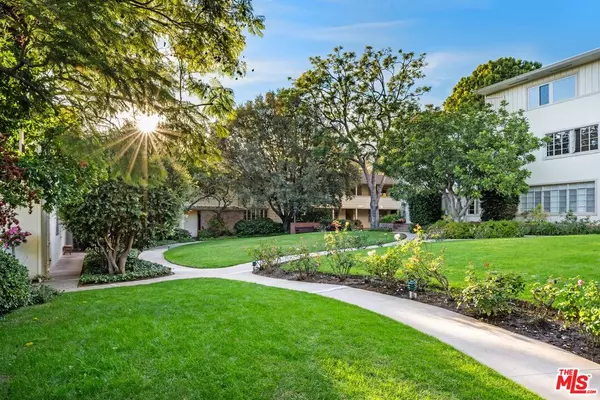 Los Angeles, CA 90049,11901 W Sunset Blvd #206