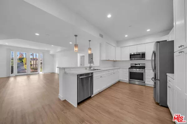 4114 Vantage Ave #204, Studio City, CA 91604