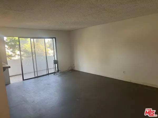 Los Angeles, CA 90066,5000 S Centinela Ave #243