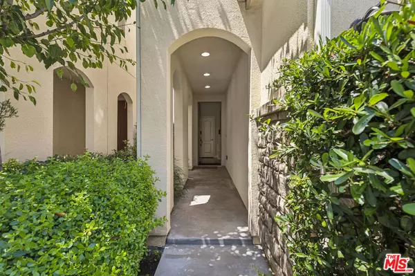 Newport Beach, CA 92660,20295 Estuary Ln