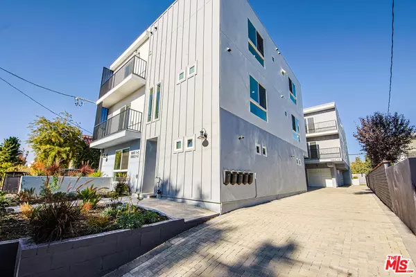 10803 Kling St, Toluca Lake, CA 91602