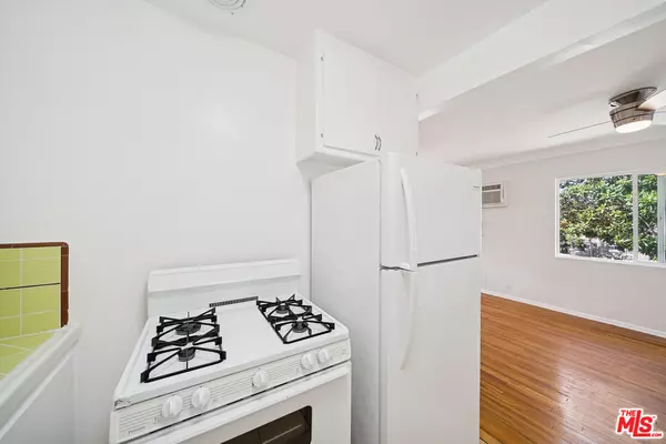 West Hollywood, CA 90046,7571 Willoughby Ave #6