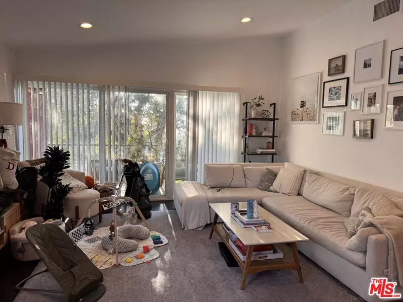 2639 6th St, Santa Monica, CA 90405