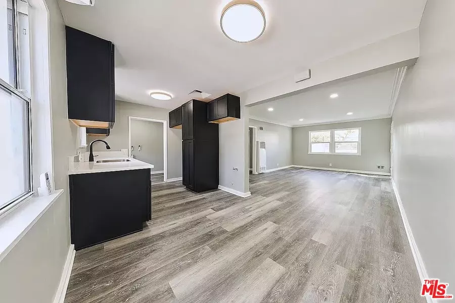 582 Venice Blvd #2, Los Angeles, CA 90291