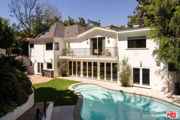 2003 El Cerrito Pl, Los Angeles, CA 90068