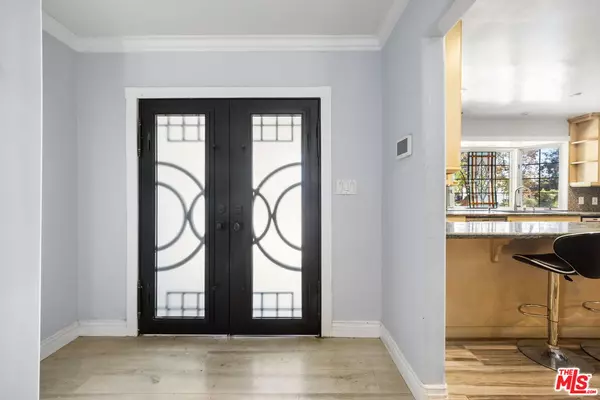 Sherwood Forest, CA 91325,8837 Oak Park Ave