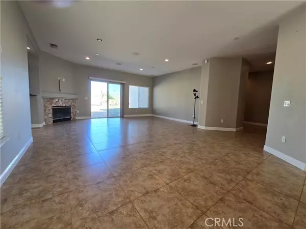 Palm Springs, CA 92262,736 Summit DR