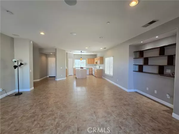 Palm Springs, CA 92262,736 Summit DR