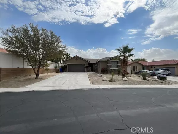 11556 Mountain Hawk LN, Desert Hot Springs, CA 92240