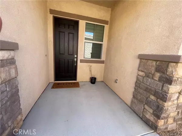 Indio, CA 92201,82761 Chaplin CT