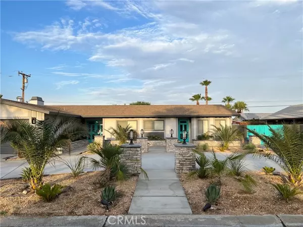 2890 N Biskra RD, Palm Springs, CA 92262